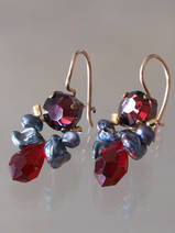 earrings Bee red crystal, dark pearls